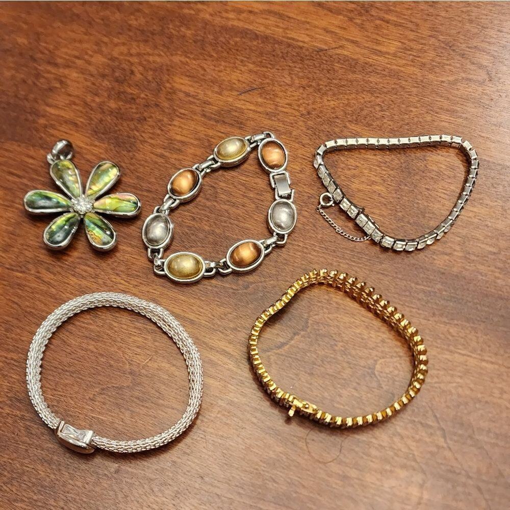 MONET, Lia Sophia, LC Lauren Conrad bracelet and pendant lot
